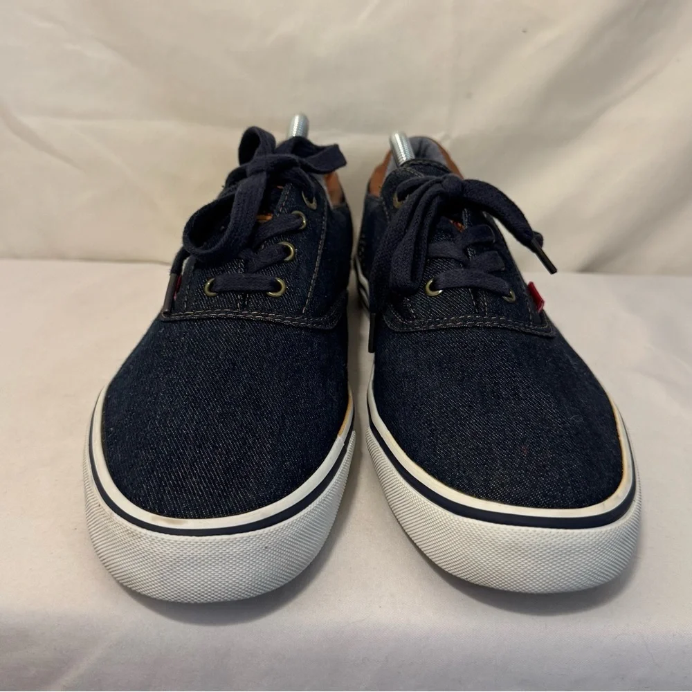 Levis excellent pre